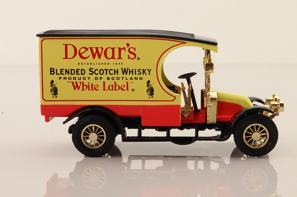 Matchbox Collectibles YYM37792; 1910 Renault Type AG Van; Dewar's Scotch Whisky